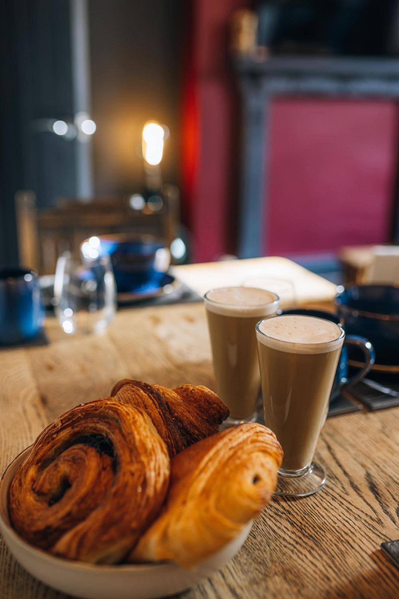The Bolt Hole - Stratford Upon Avon - Central - Free Offstreet Parking - 2 Bed Luxury Apartment Eksteriør billede