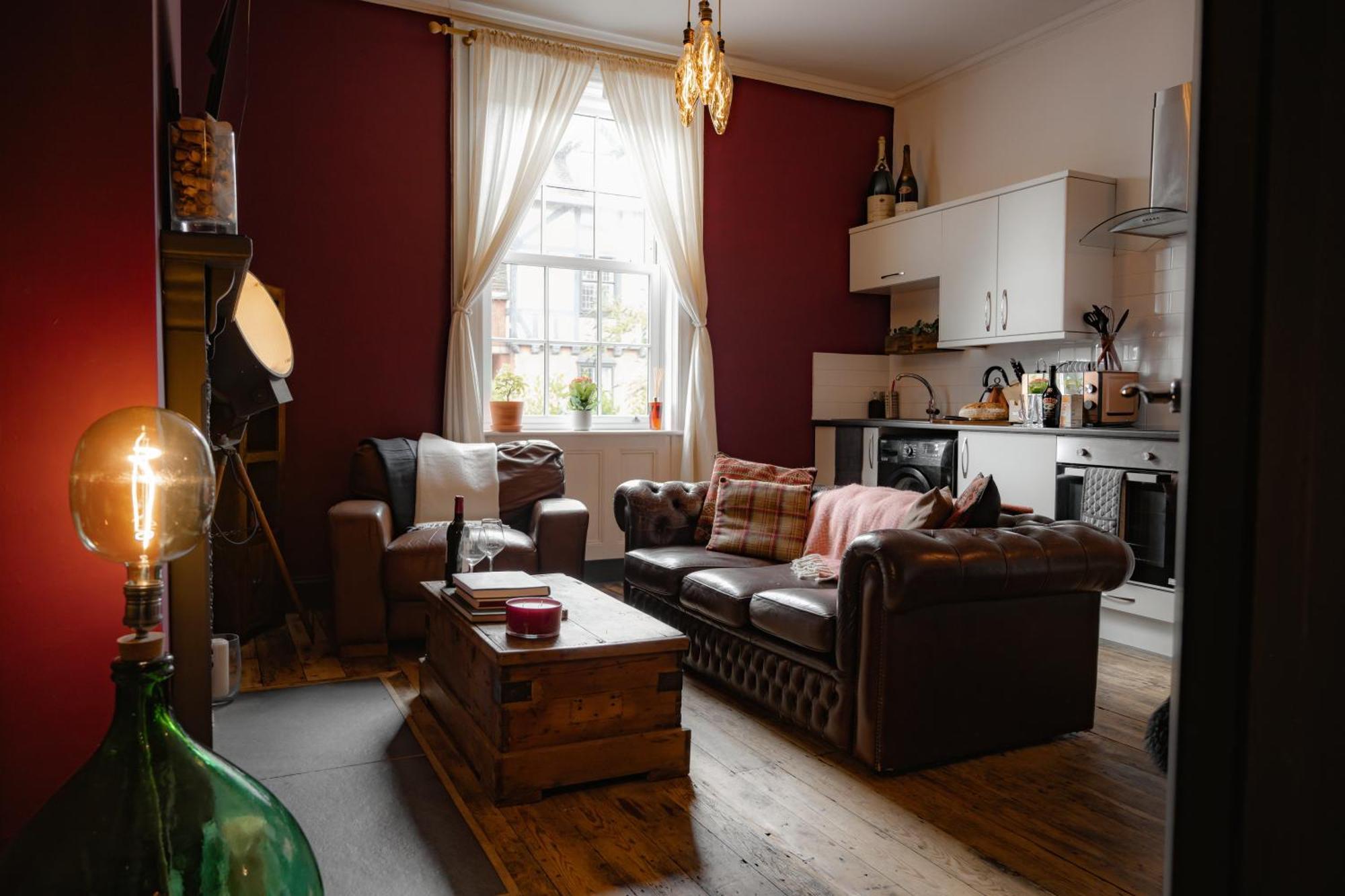 The Bolt Hole - Stratford Upon Avon - Central - Free Offstreet Parking - 2 Bed Luxury Apartment Eksteriør billede