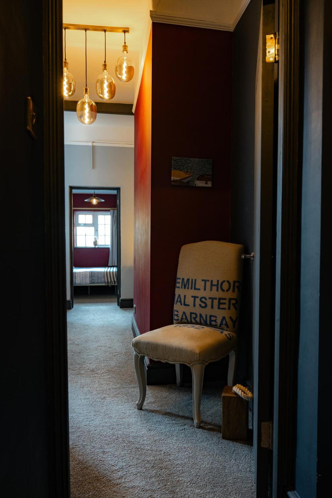 The Bolt Hole - Stratford Upon Avon - Central - Free Offstreet Parking - 2 Bed Luxury Apartment Eksteriør billede